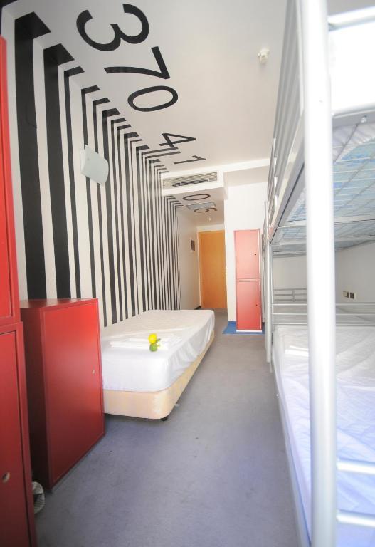 Albergue Revolutum Hostel Саламанка Екстериор снимка
