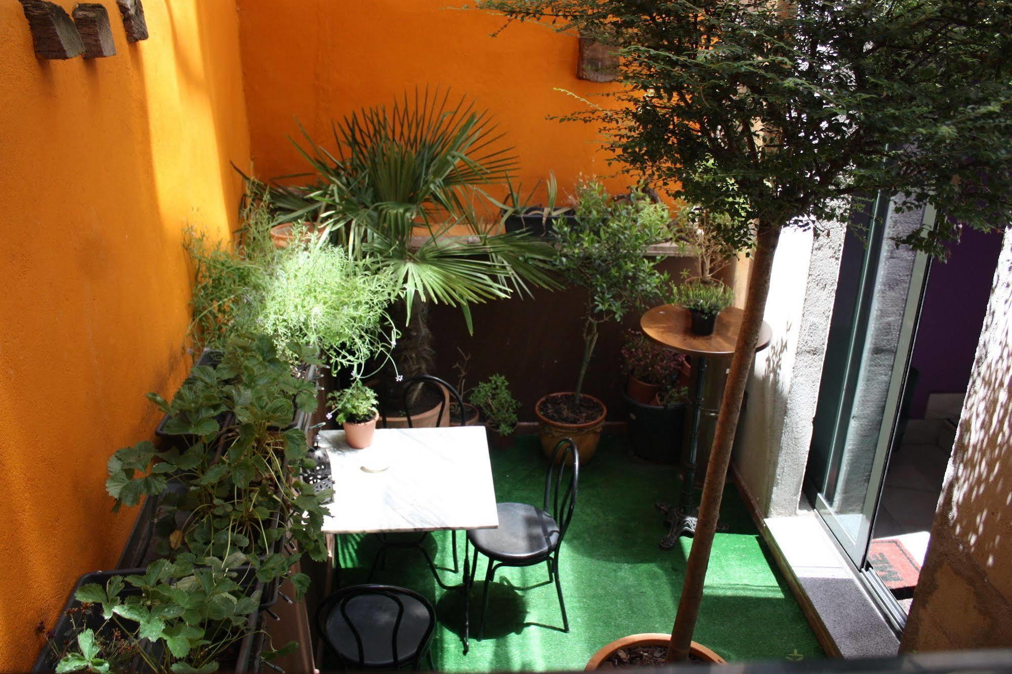 Albergue Revolutum Hostel Саламанка Екстериор снимка